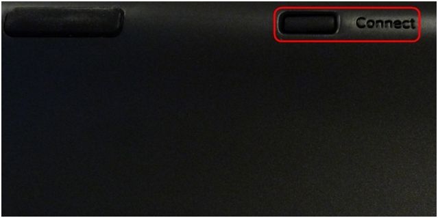 Bouton de connexion du clavier Logitech Tablet Keyboard