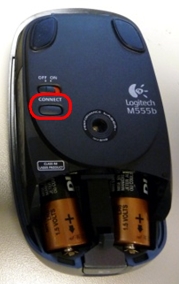 Botão de conexão Bluetooth na base do mouse
